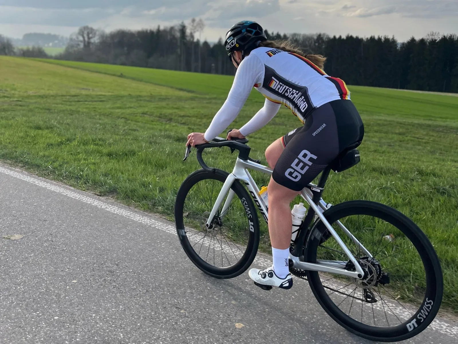 Lisa Klein auf dem Rennrad